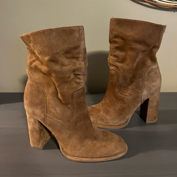 Steve Madden Vector Suede Slouch Boots - Picture 4 of 10